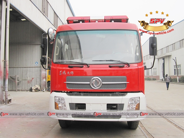 Front view of Foam and Water Fire Truck - Dongfeng